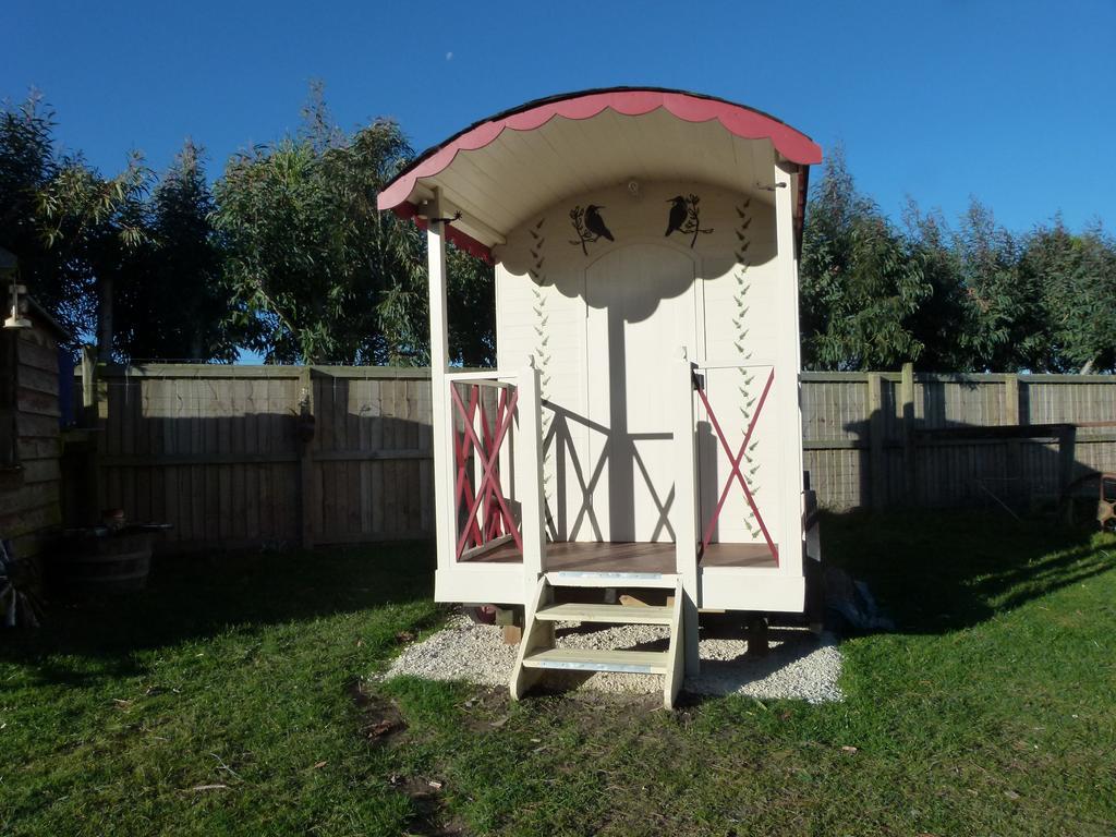 Wacky Stays - Unique Farm-Stay Glamping Rentals, Free Animal Feeding Tours Kaikoura Buitenkant foto