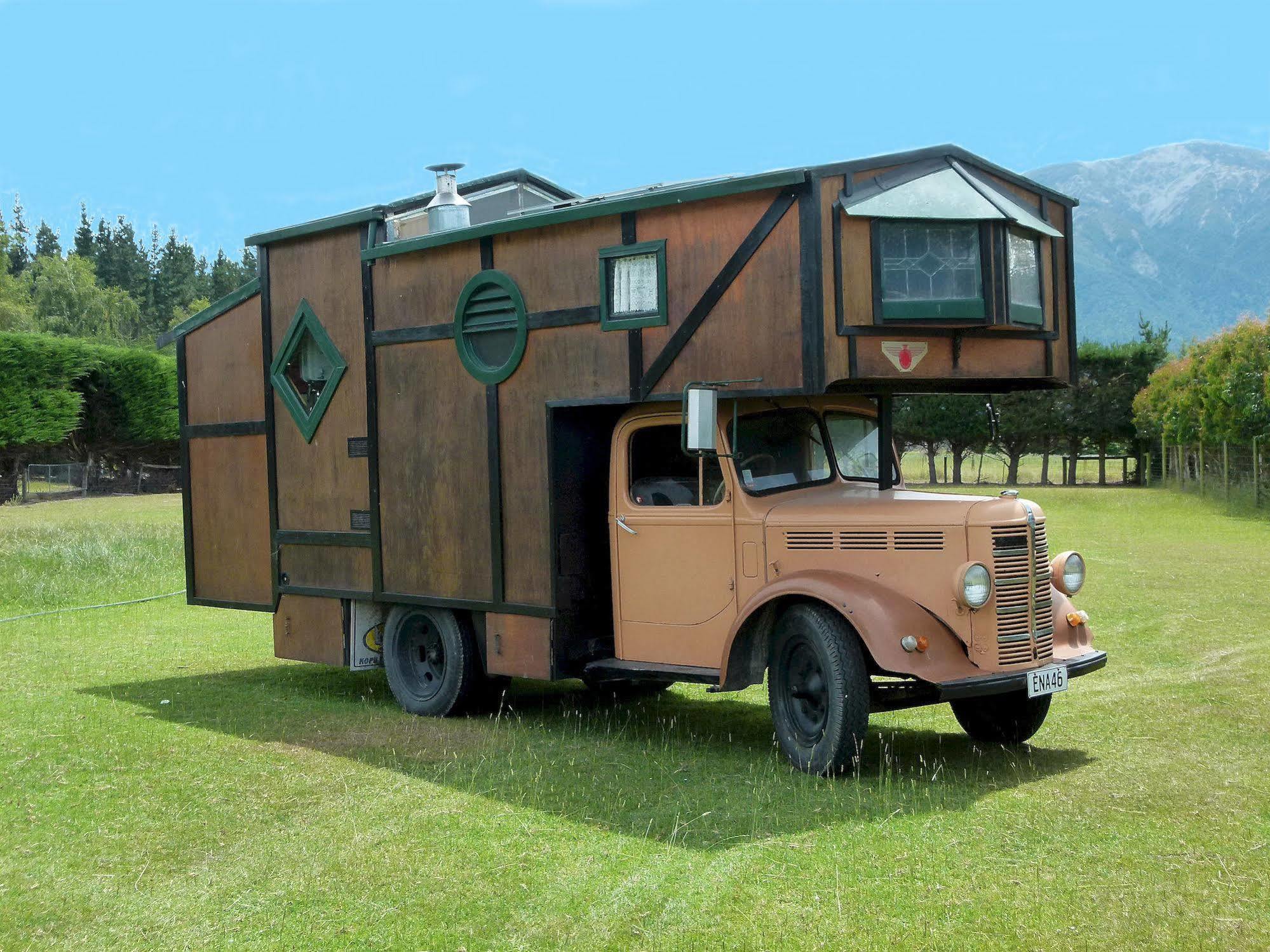 Wacky Stays - Unique Farm-Stay Glamping Rentals, Free Animal Feeding Tours Kaikoura Buitenkant foto