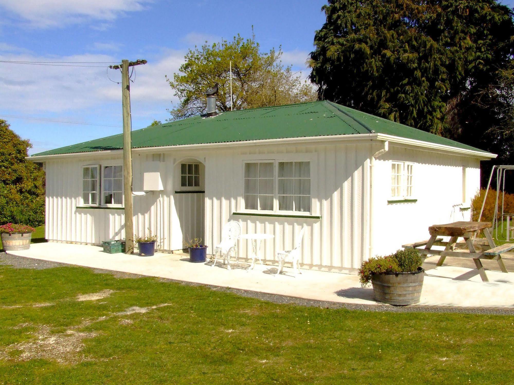 Wacky Stays - Unique Farm-Stay Glamping Rentals, Free Animal Feeding Tours Kaikoura Buitenkant foto